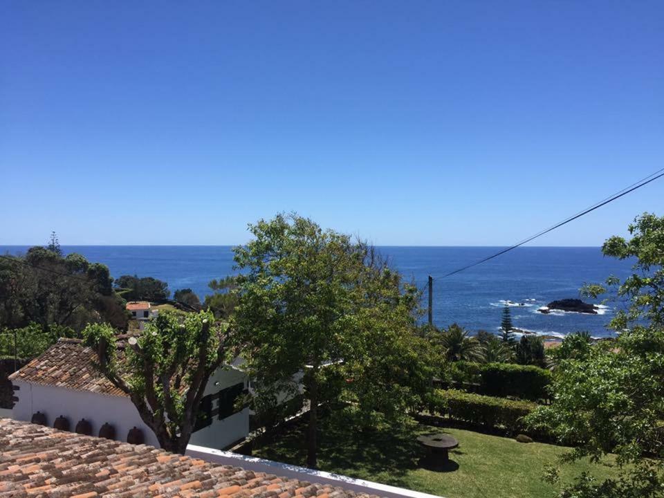 Monserrate - Galera Cottage Caloura Exterior photo