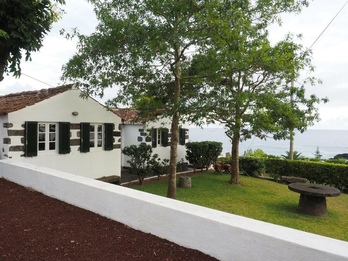 Monserrate - Galera Cottage Caloura Exterior photo